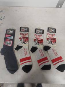 lot 1009 image: Blue Q Novelty Mens Crew Socks Set