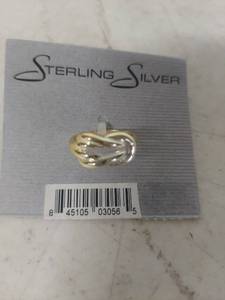 lot 1020 image: Sterling Silver Love Knot Ring