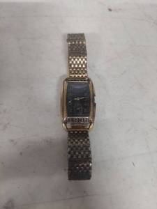 lot 1047 image: 1938 Benrus Art Deco Watch