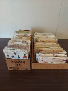lot 2033 image: Large Lot of Sewing Patterns - McCalls & Simplicity