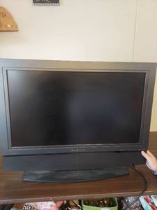 lot 2048 image: Olevia LCD TV 32 inch Display
