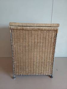 lot 2069 image: Natural Wicker Laundry Hamper with Metal Frame