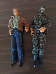 lot 2084 image: GI Joe Style Action Figures Set