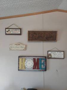 lot 2109 image: Collection of Decorative Wall Signs