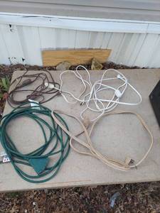 lot 2138 image: Extension Cord Bundle - Multi-Color Set
