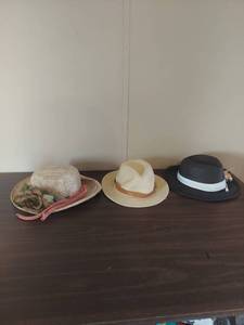 lot 2176 image: Decorative Straw Sun Hat Collection