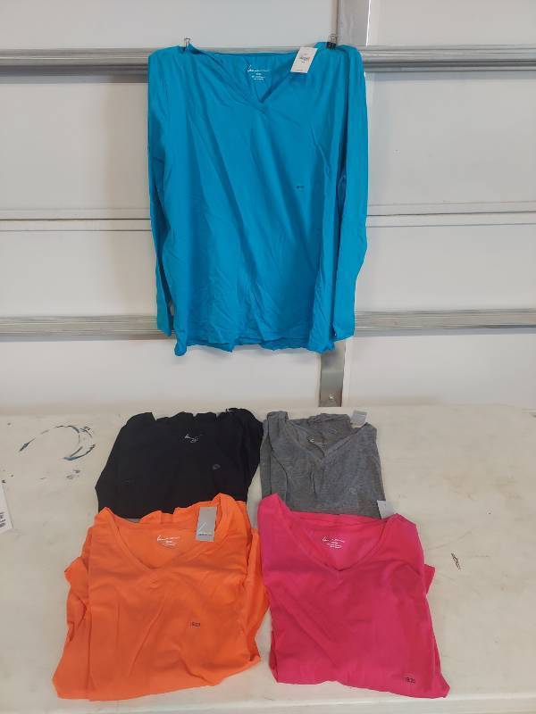 lot 3386 image: Lane Bryant V-Neck T-Shirt Collection