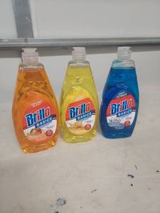 lot 2187 image: (3) Brillo Basics Dishwashing Liquid Soap