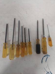 lot 2218 image: Mixed Lot of 9 Hex Screwdrivers