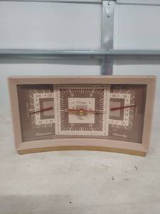 lot 2248 image: Taylor Weather Station Unit