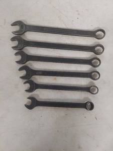 lot 2297 image: Combination Wrench Set