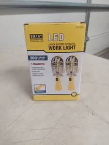 lot 2321 image: Smart Electrician LED 2-Pack Battery Operated Work Light