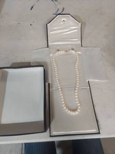 lot 1136 image: Cultured Pearl Necklace with 14k Gold Clasp in Presentation Box