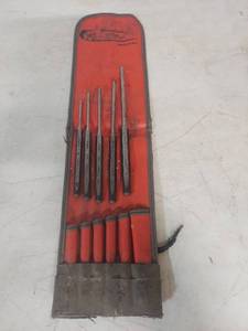 lot 1155 image: Snap-on 5-Piece Pin Punch Set