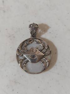 lot 1164 image: Sterling Silver Crab Pendant