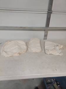 lot 1216 image: (30) White Washable Shop Rag Bundle