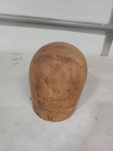 lot 1294 image: Wooden Hat Block Millinery Form