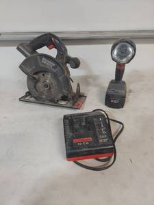 lot 1302 image: Porter Cable Cordless Tool Set with Circular Saw, Work Light and Charger