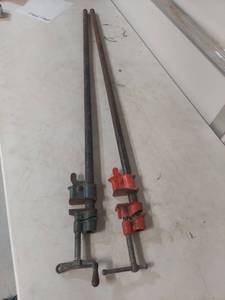 lot 1329 image: Pipe clamps