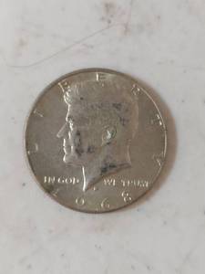 lot 1347 image: 1968 Kennedy Silver Half Dollar