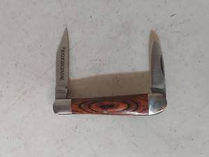 lot 1349 image: Winchester Pocket Knife with Wood Handle