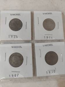 lot 1376 image: V-Nickel Collection Set