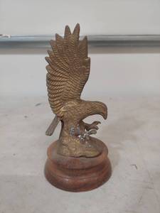 lot 1394 image: Brass Eagle Figurine on Wooden Base