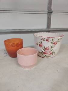 lot 1405 image: Planters