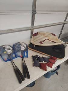 lot 1774 image: Backyard Games Bundle - Badminton Set and Cornhole Boards with Bean Bags