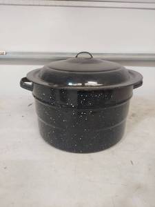 lot 1803 image: Black Speckled Enamelware Canning Pot with Wire Rack