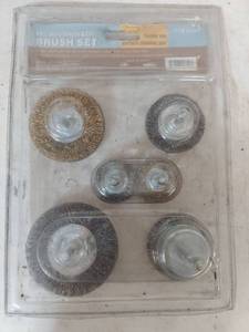lot 3408 image: 6 Piece Wire Wheel & Cup Brush Set