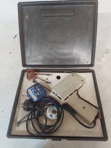 lot 3422 image: Craftsman 200 Temperature Soldering Gun Kit with Case and Accessories