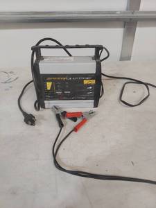lot 3445 image: Schumacher Speed Charge SC-600A Battery Charger with Cables