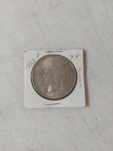 lot 2000 image: 1922 Peace Silver Dollar