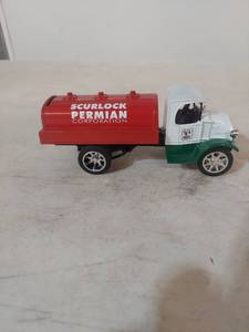 lot 2005 image: Scurlock Permian Corporation Die Cast Tank Truck Bank