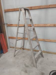 lot 2031 image: 6 Foot Aluminum Step Ladder
