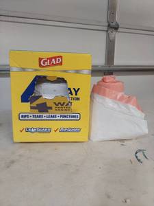 lot 2105 image: GLAD ForceFlex Plus 13 Gallon Drawstring Trash Bags with Odor Shield Protection