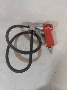 lot 2163 image: California Pneumatic Air Sandblaster Gun with Hose