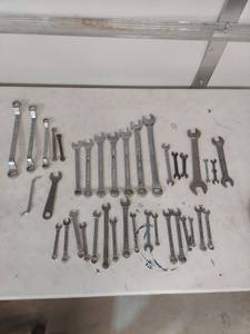lot 2195 image: Mixed Wrench Collection
