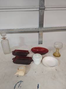 lot 2200 image: Mixed Glassware Collection