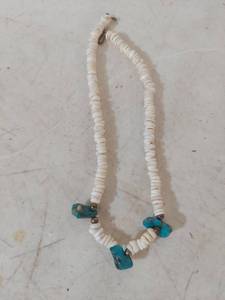 lot 2211 image: Shell and Turquoise Stone Beaded Necklace