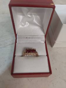 lot 2229 image: Ring in Box with Red Stones and Clear Crystals