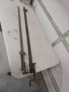 lot 2237 image: Heavy Duty Iron Bar Clamps Set