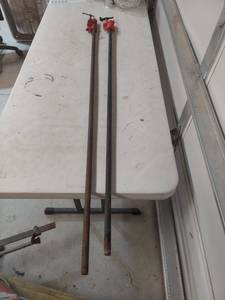 lot 2256 image: Pipe Clamps