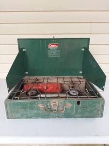 lot 1023 image: Coleman Two-Burner Camp Stove