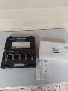 lot 1055 image: Champion CT7P-SET-5 Carbide Tipped 5-Piece Bolt Clearance Hole Cutter Set