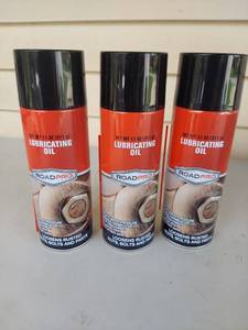 lot 1057 image: RoadPro Lubricating Oil Spray 11oz - Set of 3