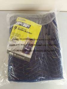 lot 1066 image: Performax 72x80 All-Purpose Moving Blanket