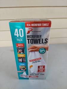 lot 1099 image: Platinum Series Microfiber Towels 40-Pack