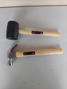lot 1113 image: Tool Shop 24 oz Rubber Mallet and 16 oz Claw Hammer Set